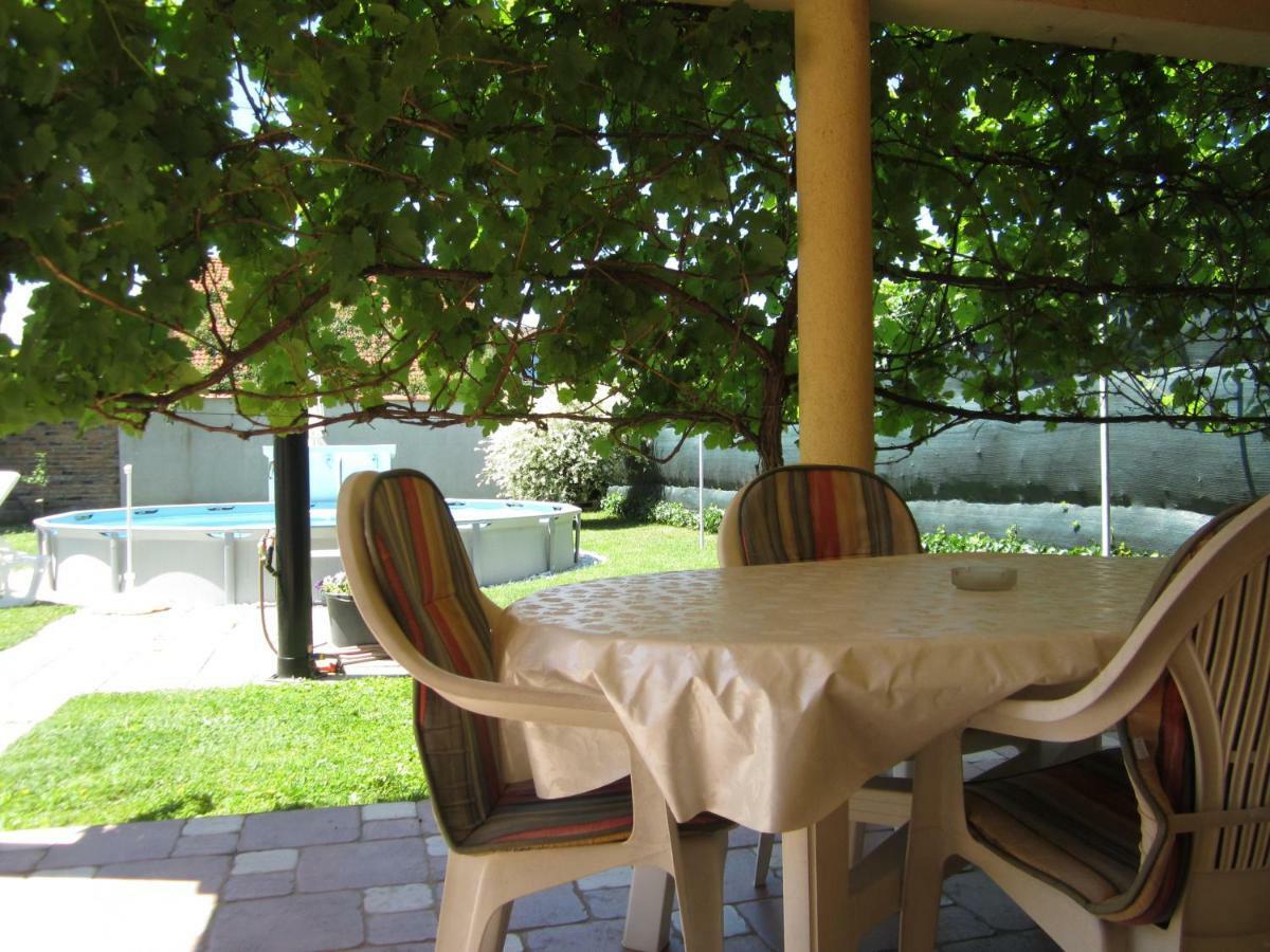 Apartman Tim Όσιγιεκ Εξωτερικό φωτογραφία